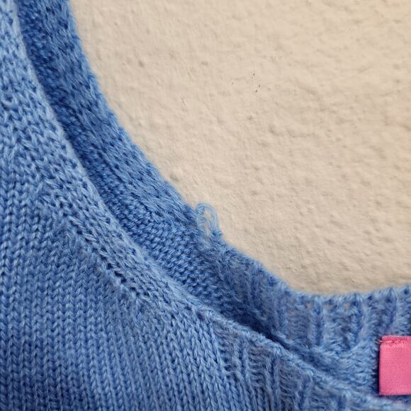 Sugar Thrillz Embroidered Cropped Knit Top Sleeveless Scoop Neck Blue Size Large - Picture 8 of 9